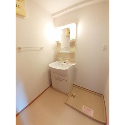 エル・クレール 302【管理NO：1-013277301-03020】 ★家具家電は申し込み後に搬入します★の物件写真6