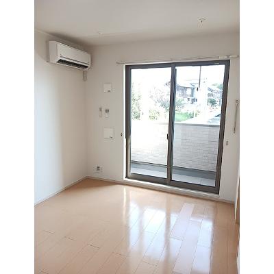 リバーサイド２ 101【管理NO：1-019441701-01010】 ★家具家電は申し込み後に搬入します★の物件写真2