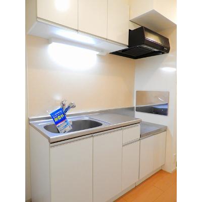 グラシオッソーレ　Ⅱ 103【管理NO：1-018533201-01030】 ★家具家電は申し込み後に搬入します★の物件写真3