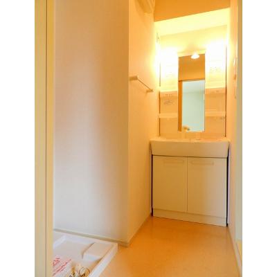 グラシオッソーレ　Ⅱ 103【管理NO：1-018533201-01030】 ★家具家電は申し込み後に搬入します★の物件写真6