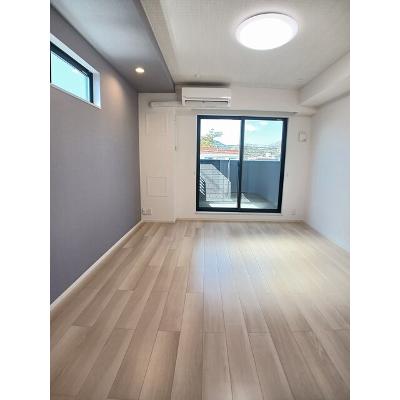 ファミリエ 201【管理NO：1-028437301-02010】 ★家具家電は申し込み後に搬入します★の物件写真2