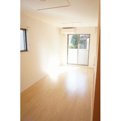 ランドマーク・Ｔ 101【管理NO：1-022579601-01010】 ★家具家電は申し込み後に搬入します★の物件写真2