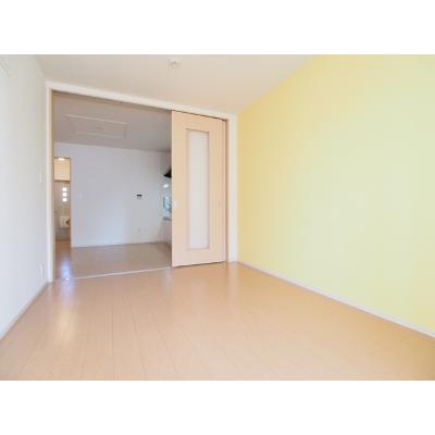 ウィステリア　参番館 102【管理NO：1-020368403-01020】 ★家具家電は申し込み後に搬入します★ ★2026年09月下旬入居可能★の物件写真2