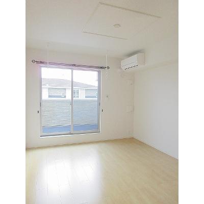 レスポアールⅥ 204【管理NO：1-023226001-02040】 ★家具家電は申し込み後に搬入します★ ★2026年09月上旬入居可能★の物件写真2