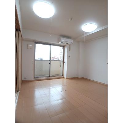 アーバン　フレンドリー 203【管理NO：1-017425401-02030】 ★家具家電は申し込み後に搬入します★の物件写真2