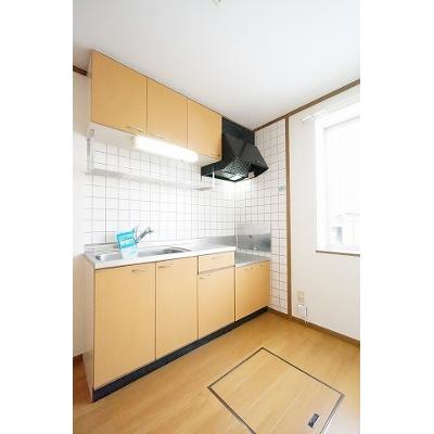 シューベルブヴィラｋｋ 102【管理NO：1-011510801-01020】 ★家具家電は申し込み後に搬入します★の物件写真3