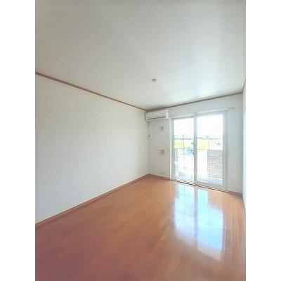 ヴィラージュⅣ 102【管理NO：1-013668801-01020】 ★家具家電は申し込み後に搬入します★ ★2026年09月中旬入居可能★の物件写真2
