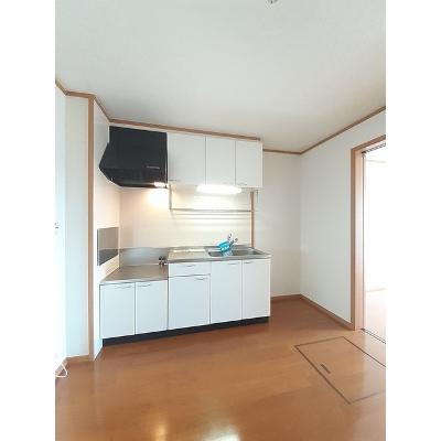 ヴィラージュⅣ 102【管理NO：1-013668801-01020】 ★家具家電は申し込み後に搬入します★ ★2026年09月中旬入居可能★の物件写真3
