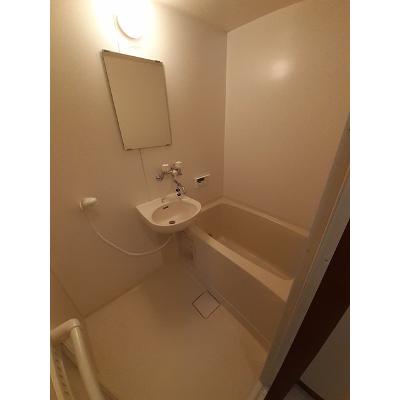 エクセルハイツ 104【管理NO：1-005223501-01040】 ★家具家電は申し込み後に搬入します 2026年09月中旬入居可能の物件写真4