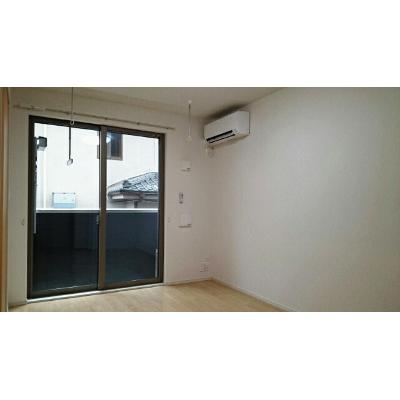 シュティル　ラフレシール 102【管理NO：1-023982801-01020】 ★家具家電は申し込み後に搬入しますの物件写真2