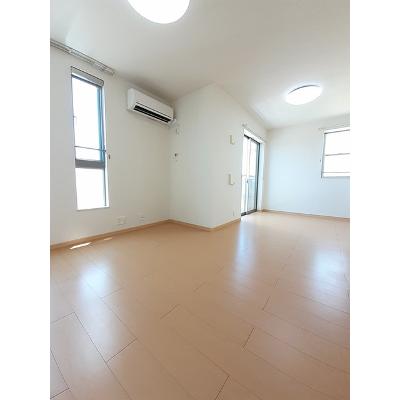 ジュアン　Ｓ　Ⅱ 201【管理NO：1-019396102-02010】 ★家具家電は申し込み後に搬入します★ ★2026年09月上旬入居可能★の物件写真2