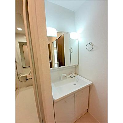 apartment 佐賀県伊万里市立花町３０８３番地 

↓地図はこちらから