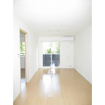 シャローム　中学校通り 203【管理NO：1-019853401-02030】 ★家具家電は申し込み後に搬入します 2026年09月中旬入居可能の物件写真2