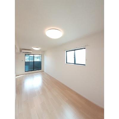 フォレスト太田 201【管理NO：1-027658301-02010】 ★家具家電は申し込み後に搬入します★の物件写真2