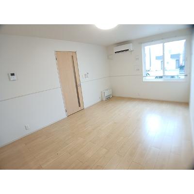 Ｅ・Ｔハウス 102【管理NO：1-025239501-01020】 ★家具家電は申し込み後に搬入します★の物件写真2