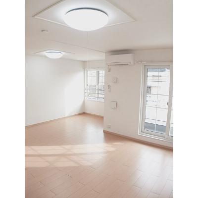 カーサ　セレノ 201【管理NO：1-015805501-02010】 ★家具家電は申し込み後に搬入します★ ★2026年09月上旬入居可能★の物件写真2