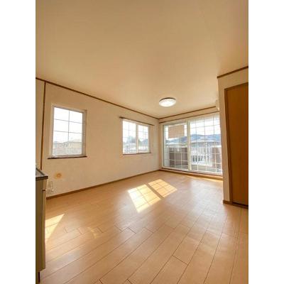 メゾン桜小路 201【管理NO：1-007466601-02010】 ★家具家電は申し込み後に搬入します★ ★2026年09月中旬入居可能★の物件写真2