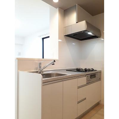 セントラル　ラトゥール　Ⅱ 103【管理NO：1-025464102-01030】 ★家具家電は申し込み後に搬入します★ ★2026年08月下旬入居可能★の物件写真3