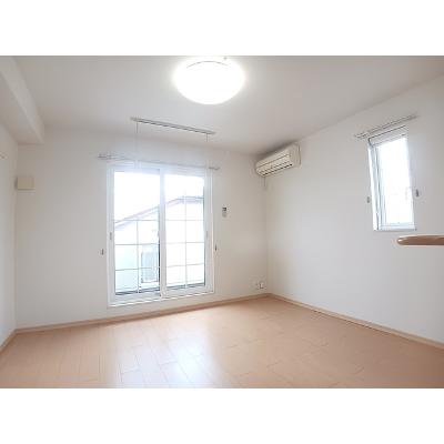 メゾンオーブＣ 205【管理NO：1-016494203-02040】 ★家具家電は申し込み後に搬入します★の物件写真2