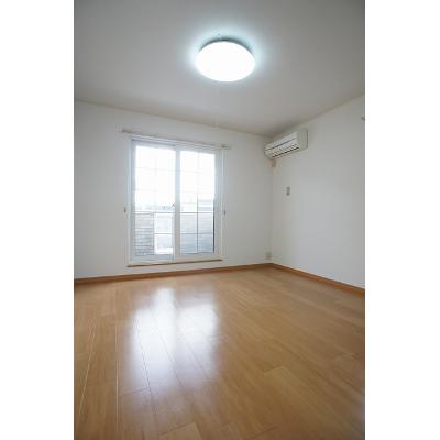 シャン　デルブＡ 207【管理NO：1-014175801-02060】 ★家具家電は申し込み後に搬入します★ ★2026年09月上旬入居可能★の物件写真2