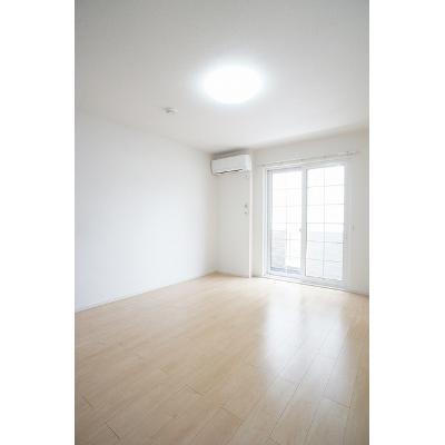 シャン　デルブＡ 106【管理NO：1-014175801-01050】 ★家具家電は申し込み後に搬入します★ ★2026年09月上旬入居可能★の物件写真2