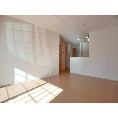 フィオーレ 103【管理NO：1-018447901-01030】 ★家具家電は申し込み後に搬入します 2026年08月中旬入居可能の物件写真2