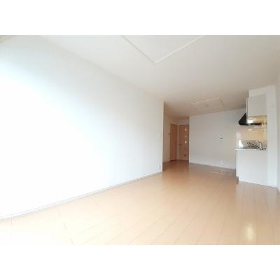 プラージュ　Ａ 102【管理NO：1-017777501-01020】 ★家具家電は申し込み後に搬入します★ ★2026年09月上旬入居可能★の物件写真2