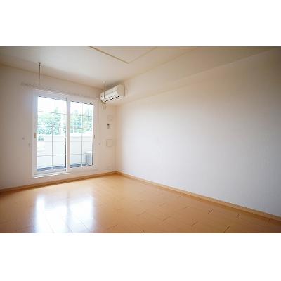 エントピアＣ 201【管理NO：1-015930703-02010】 ★家具家電は申し込み後に搬入します★ ★2026年08月中旬入居可能★の物件写真2