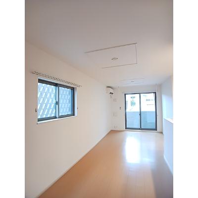 ルミナスローズ 103【管理NO：1-018669001-01030】 ★家具家電は申し込み後に搬入します★の物件写真2