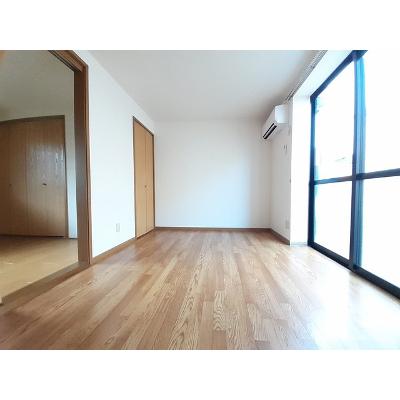 メゾンシャルマン 102【管理NO：1-009616401-01020】 ★家具家電は申し込み後に搬入します★の物件写真2