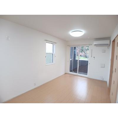 アイレジデンス　Ⅱ番館 103【管理NO：1-020023801-01030】 ★家具家電は申し込み後に搬入します★の物件写真2