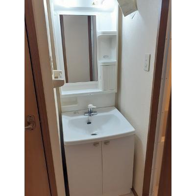 フィオーレⅠ 102【管理NO：1-010464901-01020】 ★家具家電は申し込み後に搬入します★の物件写真6