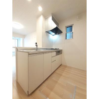 トレ　フィオーレ　Ａ 101【管理NO：1-026742301-01010】 ★家具家電は申し込み後に搬入します★ ★2026年08月中旬入居可能★の物件写真3