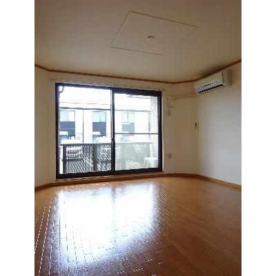 カーサグランデ 104【管理NO：1-012984901-01040】 ★家具家電は申し込み後に搬入します★ ★2026年09月中旬入居可能★の物件写真2