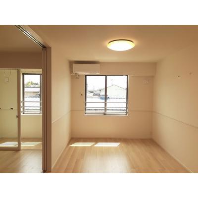 コート・エアリー 205【管理NO：1-027355501-02050】 ★家具家電は申し込み後に搬入します 2026年09月中旬入居可能の物件写真2