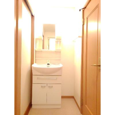 apartment 石川県野々市市菅原町１１番１６号 

↓地図はこちらから