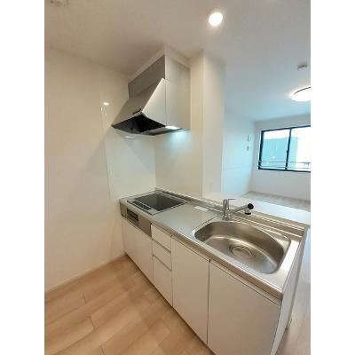 フォンターナ・ロタンテ 203【管理NO：1-027254701-02030】 ★家具家電は申し込み後に搬入します 2026年09月中旬入居可能の物件写真3