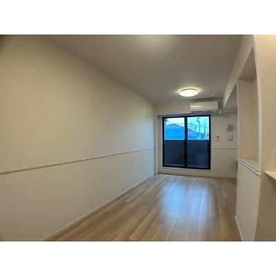 ジョリ・リス 203【管理NO：1-028243001-02030】 ★家具家電は申し込み後に搬入しますの物件写真2