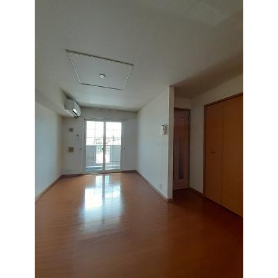サニースクエアⅢ 102【管理NO：1-013981603-01020】 ★家具家電は申し込み後に搬入します 2026年09月上旬入居可能の物件写真2