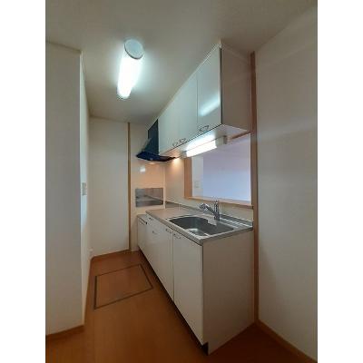 サニースクエアⅢ 102【管理NO：1-013981603-01020】 ★家具家電は申し込み後に搬入します 2026年09月上旬入居可能の物件写真3