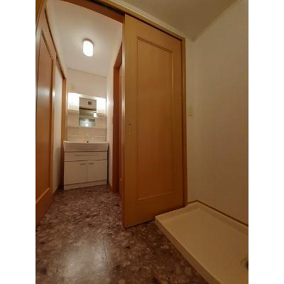 サニースクエアⅢ 102【管理NO：1-013981603-01020】 ★家具家電は申し込み後に搬入します 2026年09月上旬入居可能の物件写真6