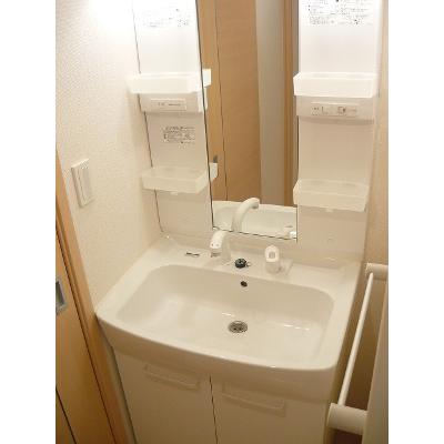 カーサ・セレーノ 202【管理NO：1-015780301-02020】 ★家具家電は申し込み後に搬入します★の物件写真6