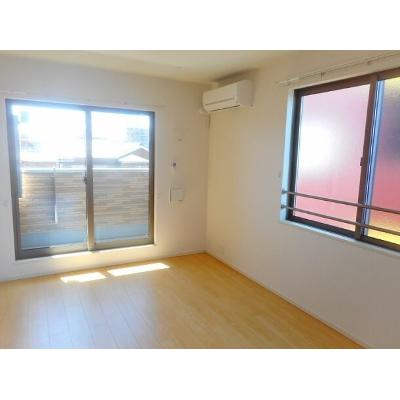 プラシード 303【管理NO：1-023693401-03030】 ★家具家電は申し込み後に搬入します 2026年08月中旬入居可能の物件写真2