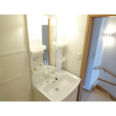 インディアンサマー 201【管理NO：1-015124201-02010】 ★家具家電は申し込み後に搬入します★の物件写真6