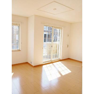 プリムラプレッソⅡ 105【管理NO：1-014720601-01040】 ★家具家電は申し込み後に搬入します★ ★2026年08月中旬入居可能★の物件写真2