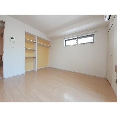 フィレール　デュ　トラジャⅢ 101【管理NO：1-022903401-01010】 ★家具家電は申し込み後に搬入します★ ★2026年09月中旬入居可能★の物件写真2