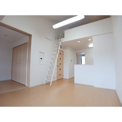 プロムナード弐番館 202【管理NO：1-020719902-02020】 ★家具家電は申し込み後に搬入します★の物件写真2