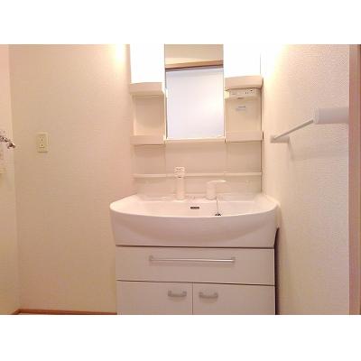 アクシス 101【管理NO：1-014318901-01010】 ★家具家電は申し込み後に搬入します★の物件写真6