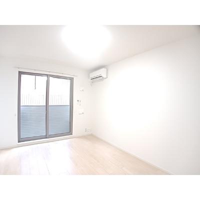 ヴィオラ　パッソⅤ 102【管理NO：1-021573201-01020】 ★家具家電は申し込み後に搬入します★の物件写真2
