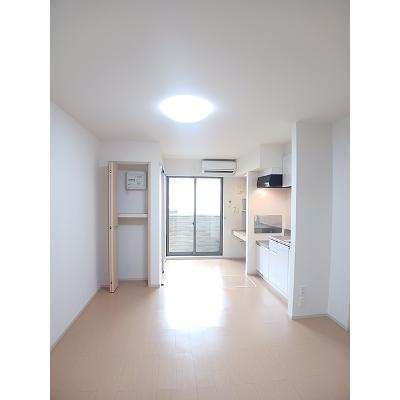 プラシード・Ｓ 103【管理NO：1-020395901-01030】 ★家具家電は申し込み後に搬入します★の物件写真2